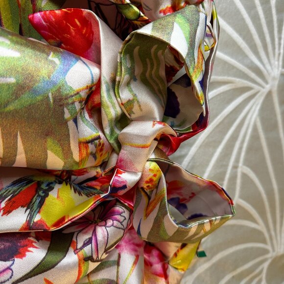 Medium-Revampe Birds in the flowers pattern Puffy Mini - Picture 7 of 16